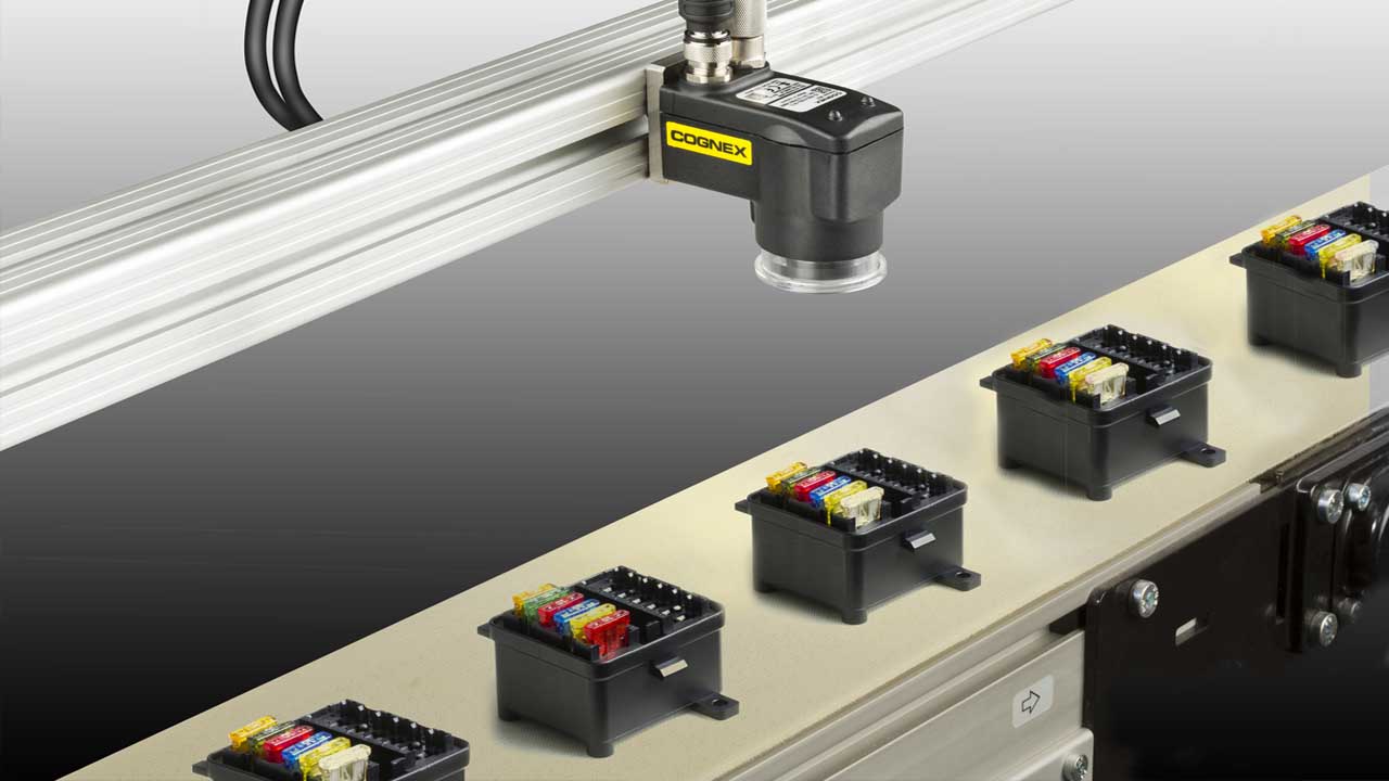 Color inspection with machine vision
